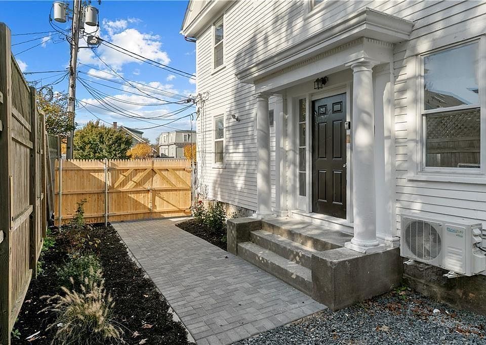 1st image of 131 Broadway St #2