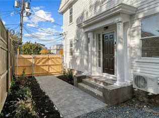 131 Broadway St #2, Newport, RI 02840