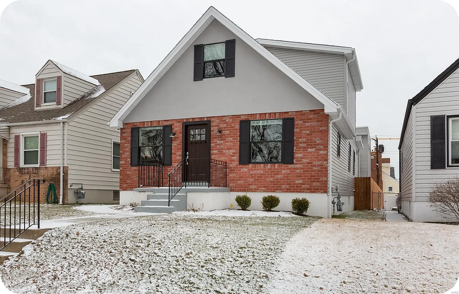 1905 Lilly Ave photo 1