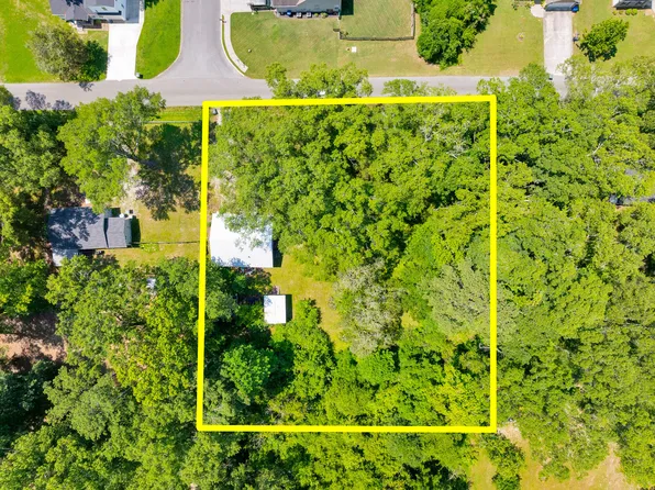 8331 Oak Dr, Chattanooga, TN 37421