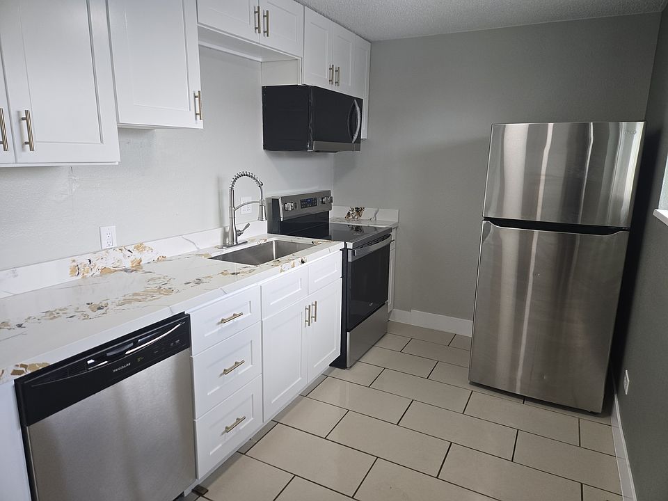 1st image of 1644 Hanover St APT 204