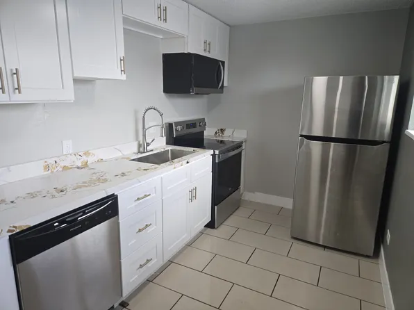 1644 Hanover St APT 203, Aurora, CO 80010
