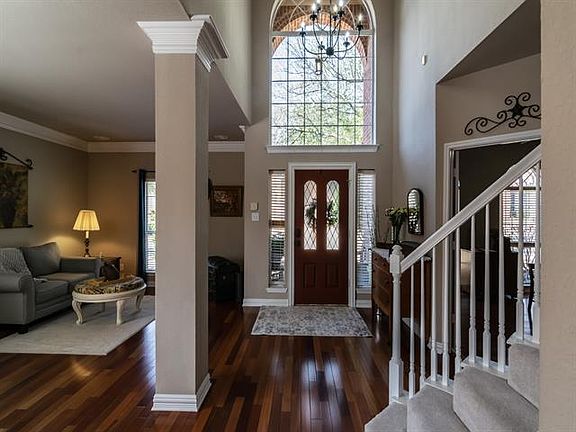 3rd image of 740 Forest Bend Dr