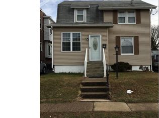 19 W Roland Rd, Brookhaven, PA 19015