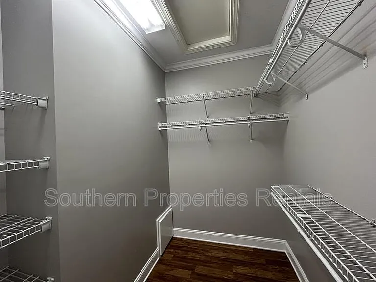 411 Gallery Dr #204-1 — Photo 25