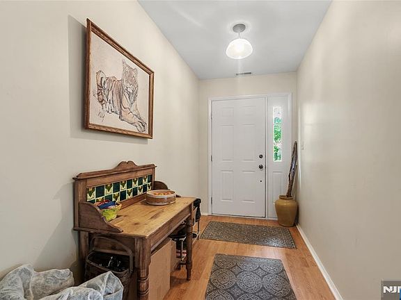 3rd image of 47 Manchester Lane