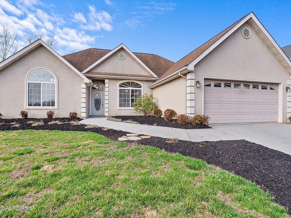 1st image of 2401 Blue Meadow Ln