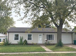 5 Arlington Dr, Romeoville, IL 60446