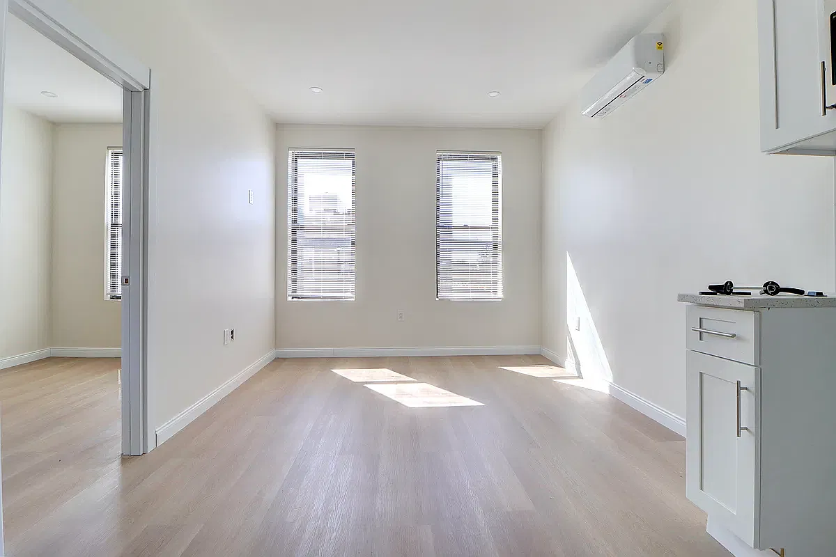1 bed, $2,450 — Photo 3