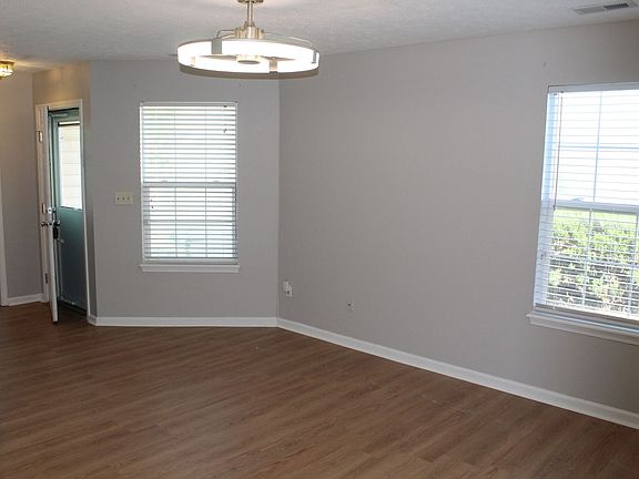 3rd image of 5357 Burcham Way