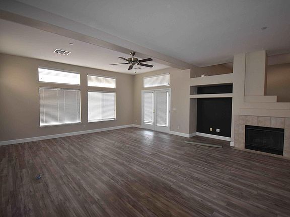 4th image of 9598 Gondolier St