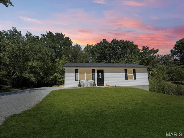 915 Mill Hill Rd, Saint Clair, MO 63077