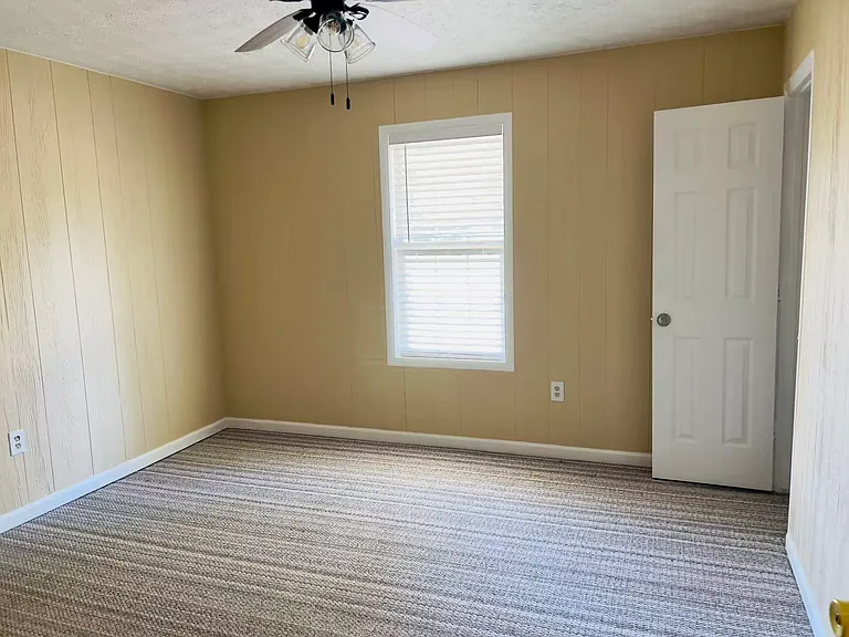 449 Evans St #10 — Photo 5