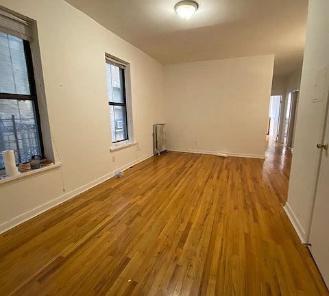 3rd image of 214 W 92nd St APT 44E