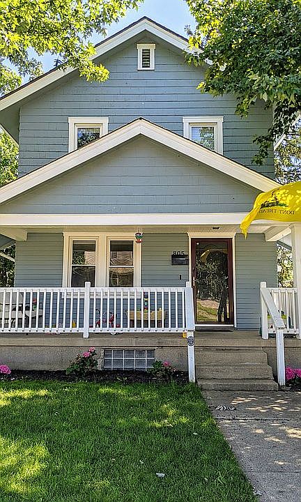 1st image of 805 Hooven Ave