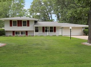 15141 Deremo Ave, Grand Haven, MI 49417