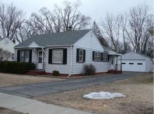 7655 Rogers St, Machesney Park, IL 61115