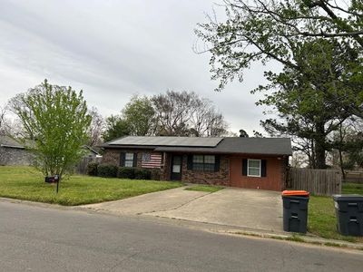 1301 S Greenwich Ave, Russellville, AR, 72801