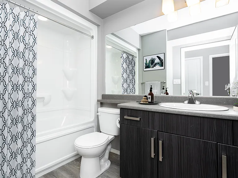 2096 De Vries Ave — Photo 33