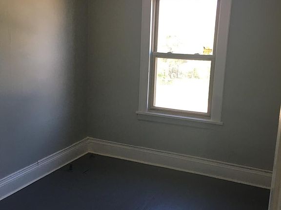 3rd image of 11516 Clifton Blvd