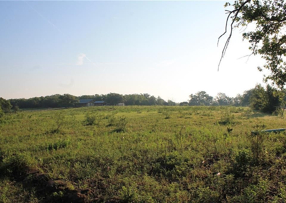 2nd image of 5025 County Road 309
