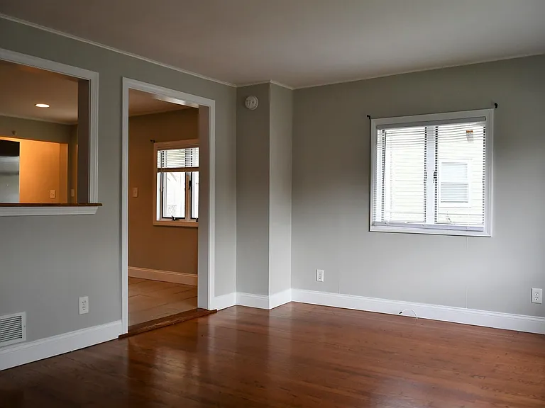67 Harold St — Photo 6