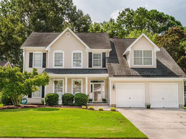 1863 Falling Creek Cir, Mount Pleasant, SC 29464