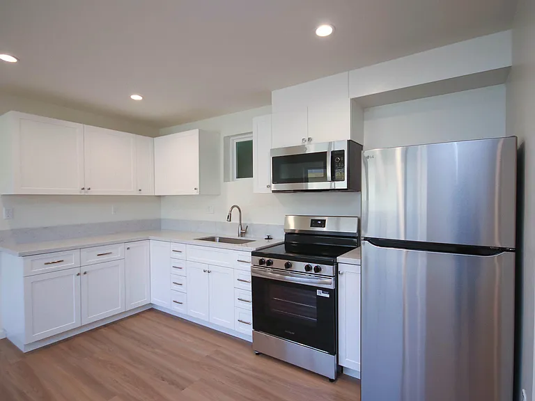 1170 Huntington Dr #C2 — Photo 7
