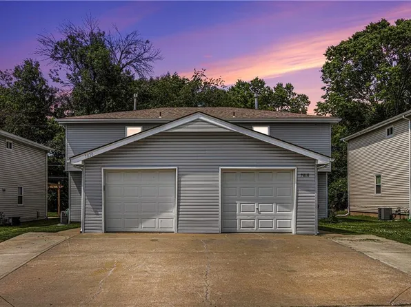 7818-7820 W 61st Ter, Mission, KS 66202