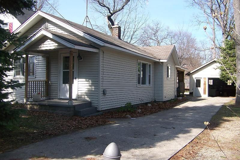 2nd image of 1749 Willis Ave NW