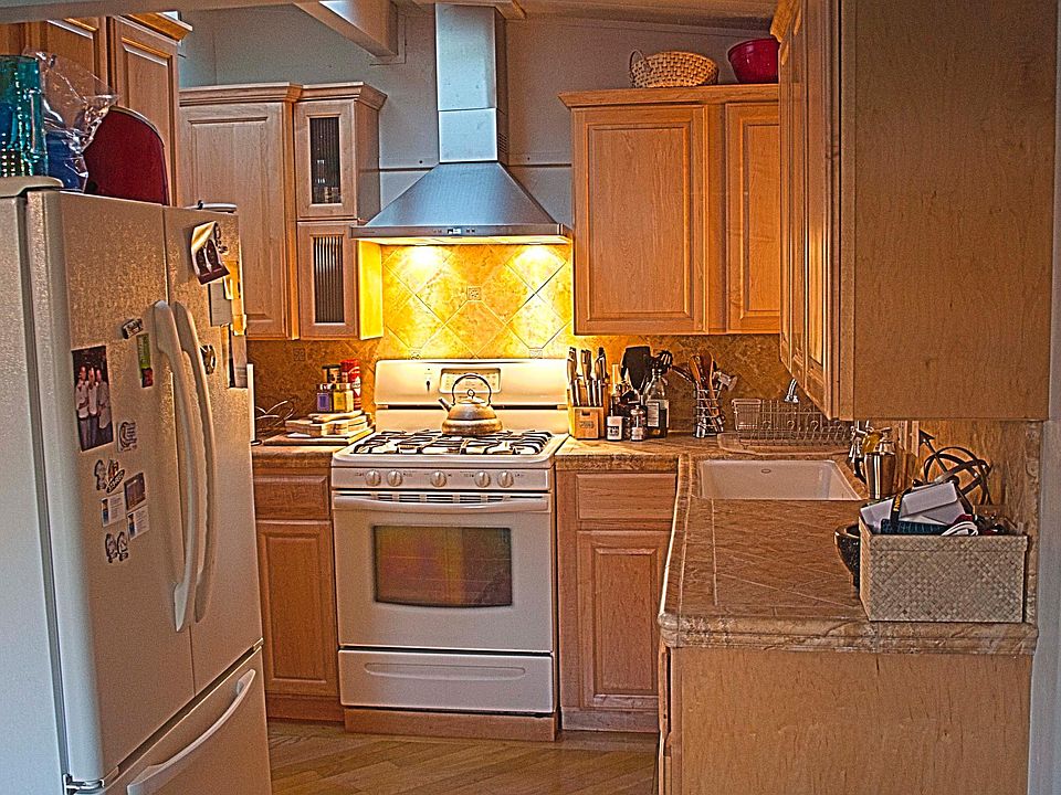 2nd image of 1509 Waring St