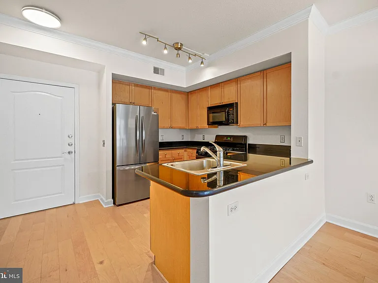 1441 Rhode Island Ave NW #808 — Photo 4