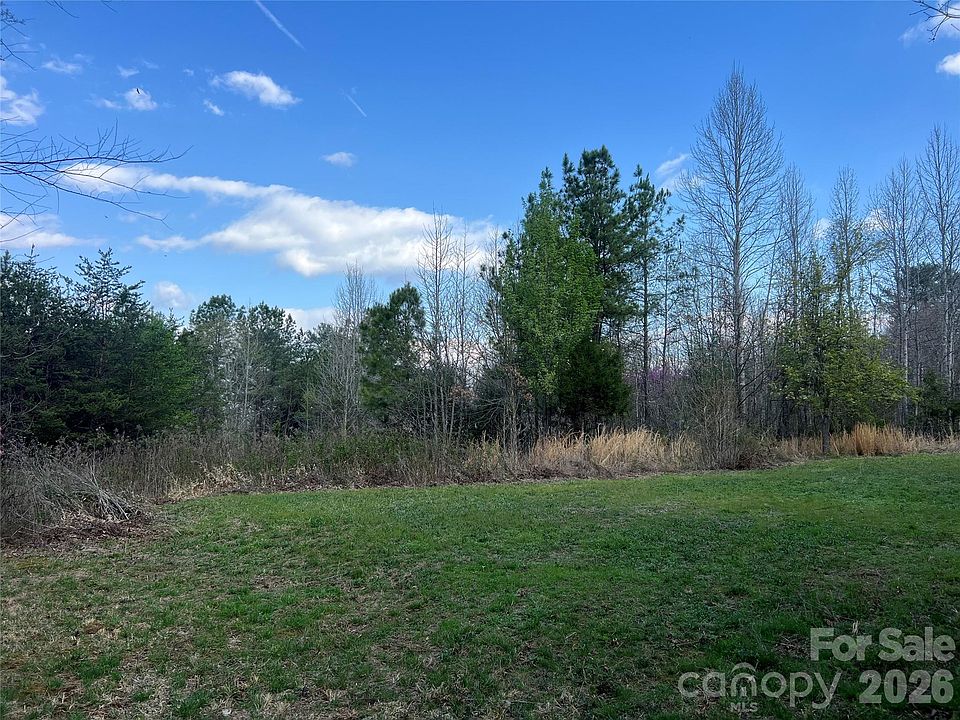 1st image of 3226 Morganton Blvd