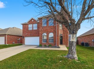 9100 Belvedere Dr, Fort Worth, TX 76244