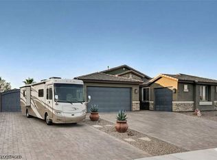 10430 Amulet Ridge Ct, Las Vegas, NV 89149
