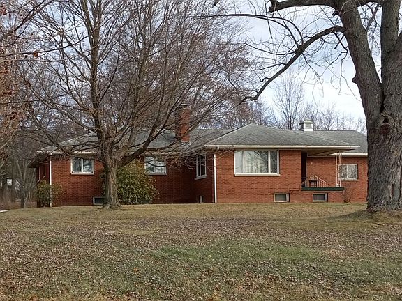 3rd image of 845 N Highland Ave