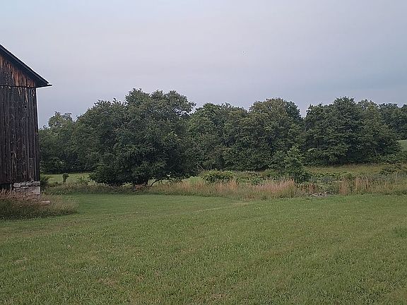 5th image of 431 Lake Rd
