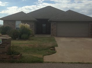 6906 Lewis Ln, Tuttle, OK 73089