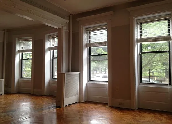 Rented by Warburg | media 25