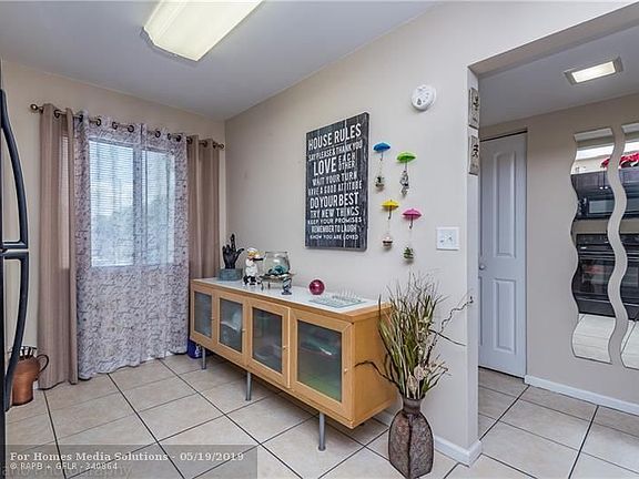 5th image of 8041 Southgate Blvd #10H