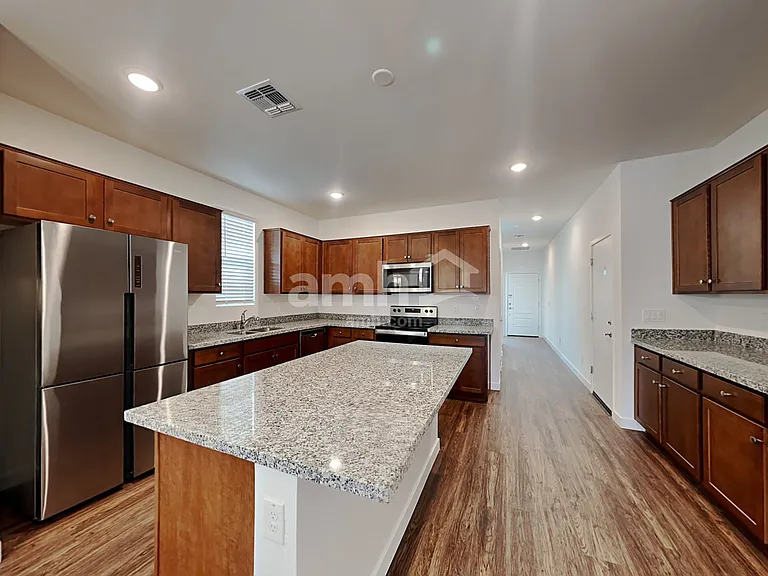 10608 W Atlantis Way — Photo 3
