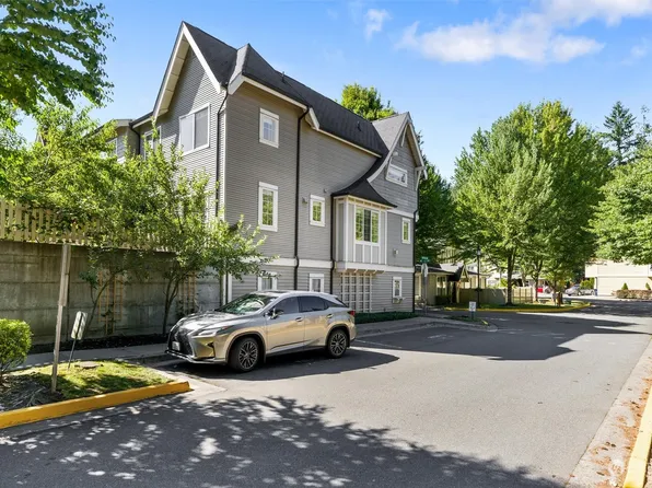 18291 NE 97th Way #101, Redmond, WA 98052