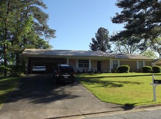 718 39th Ct E, Meridian, MS 39301