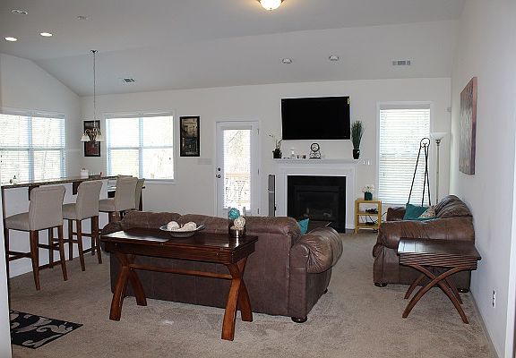 3rd image of 311 Windy Pine Dr