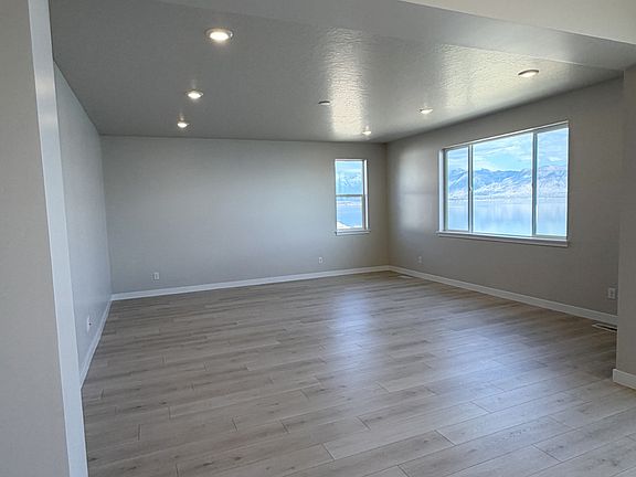 4th image of 3233 S Blue Heron Dr #602