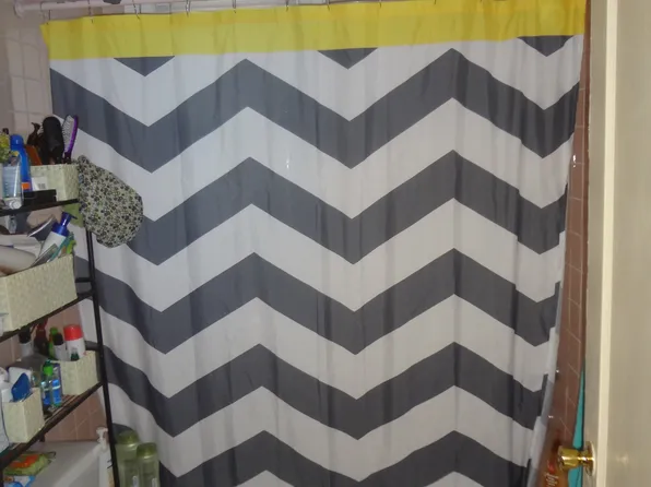 262 Randall Ave, Lawrence, NY 11559