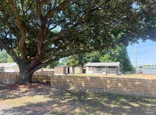 4769 Pine Ln, Pace, FL 32571
