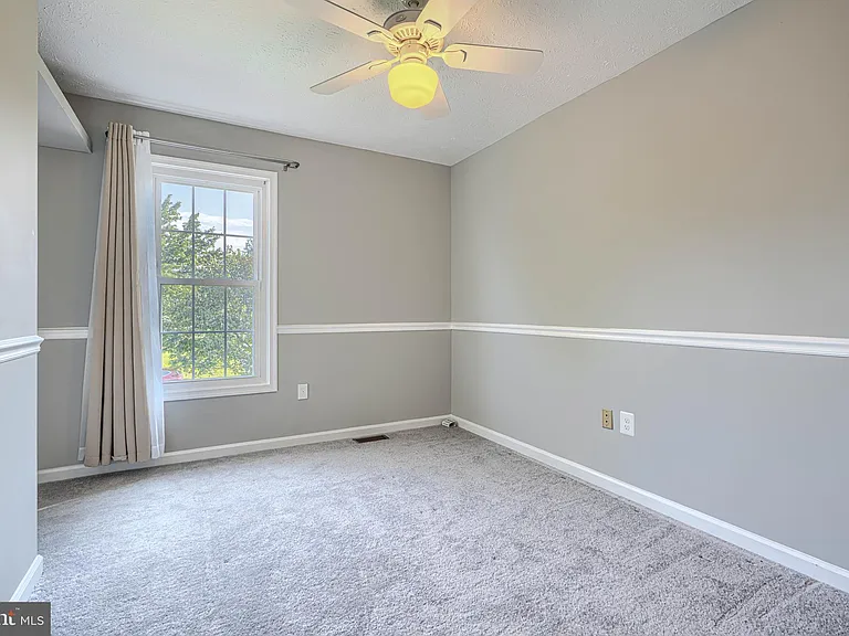 8301 Whitebark Ct — Photo 44