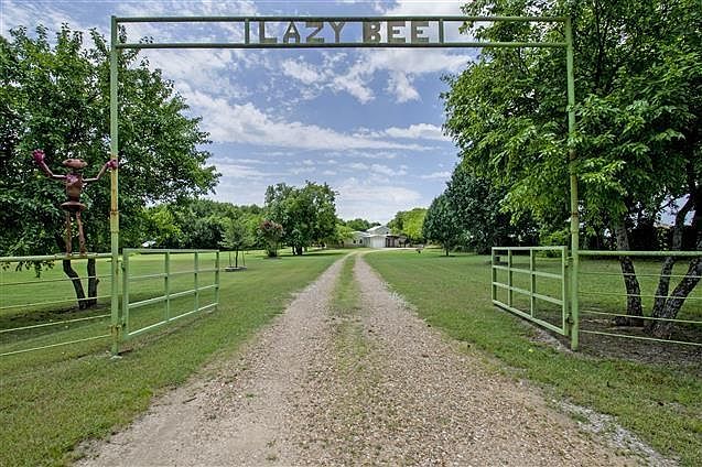 1st image of 528 County Road 4660