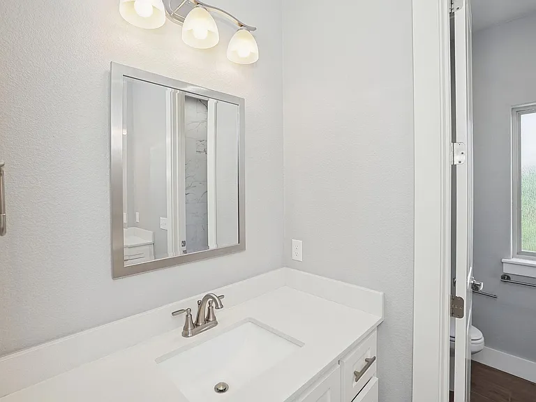 9240 Highland Springs Dr — Photo 33